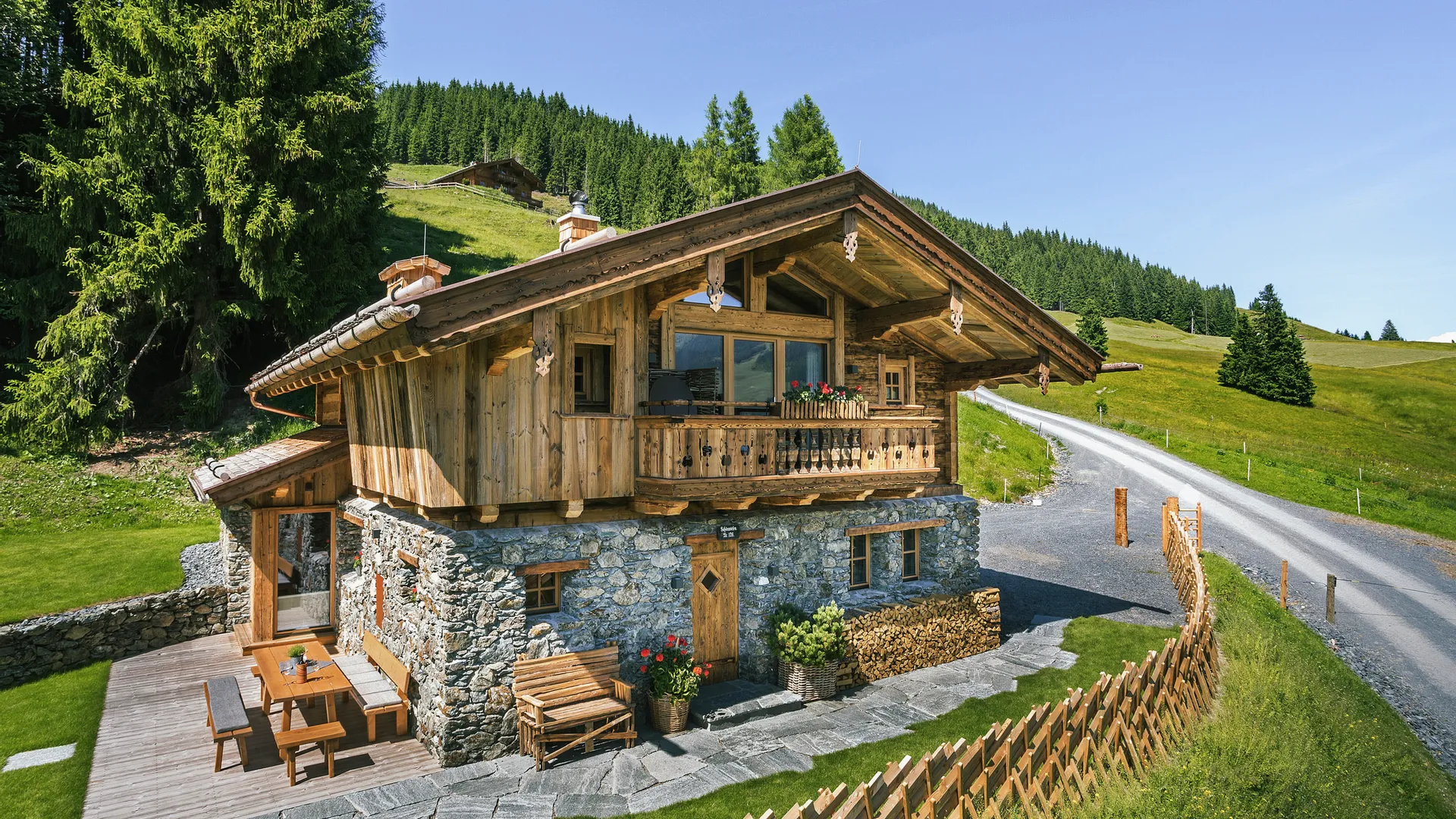 Schönwieshütte im Sommer